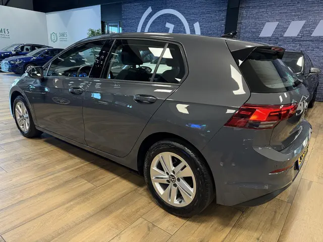 Volkswagen Golf 1.0 eTSI Life Business 2024 Benzine 5