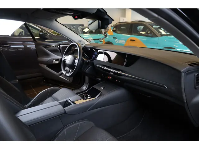 DS DS 4 e-Tense 225 'Etoile' 2024 Hybride Benzine 27