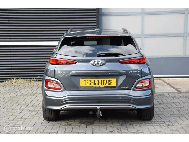 Hyundai Kona EV Premium 64 kWh + Trekhaak 2019 Elektrisch 8