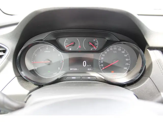 Opel Grandland X 1.2T 130 INNOVATION 2019 Benzine 27
