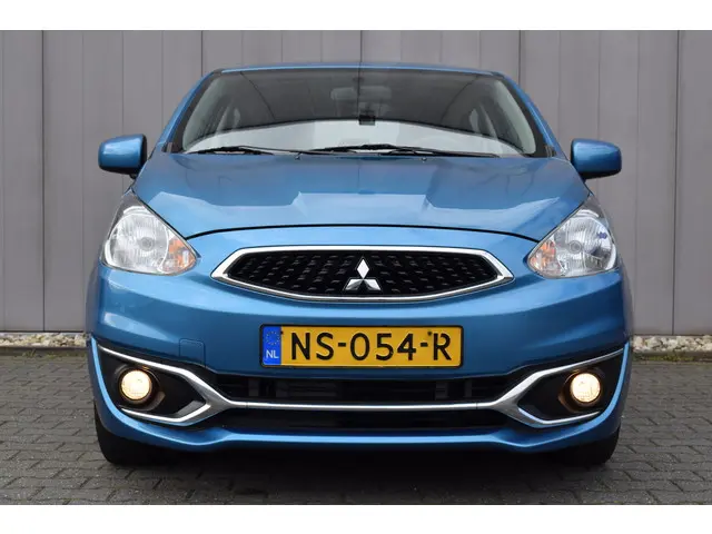 Mitsubishi Space Star 1.0 5Drs Cool+ 2017 Benzine 13