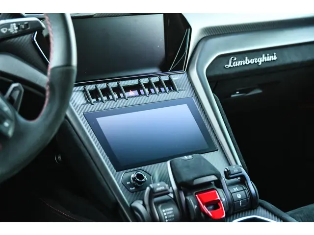 Lamborghini Urus 4.0 V8 Performante 2024 Benzine 15