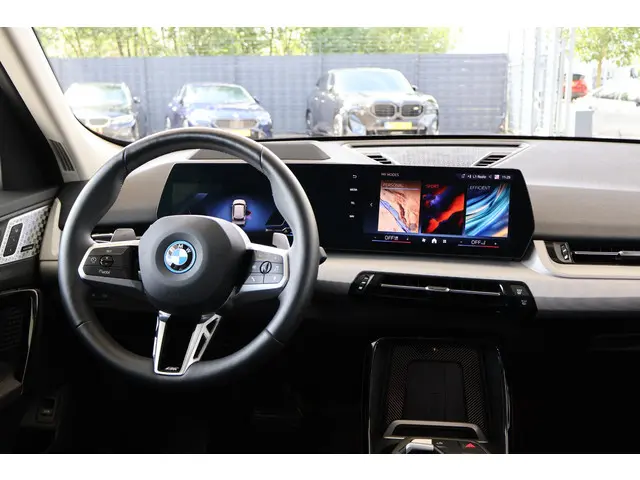 BMW X1 xDrive30e 2024 Hybride Benzine 10