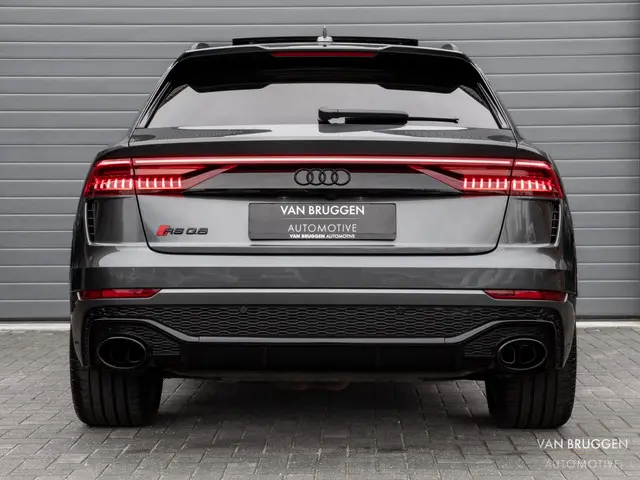 Audi RSQ8 4.0 TFSI V8 quattro 2021 Benzine 8