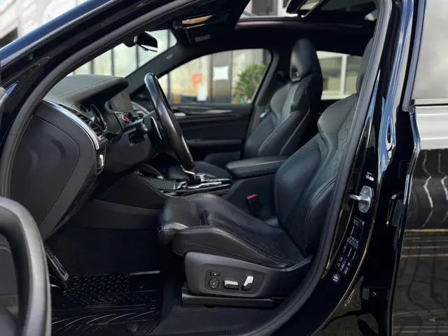 BMW X4 M 480pk / Carbon / Pano 2021 Benzine 7