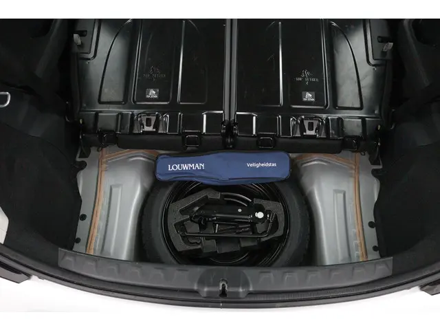 Toyota Aygo 1.0 VVT-i x-play 2022 Benzine 33