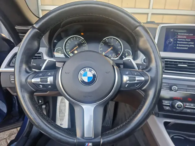 BMW 6 Serie Cabrio 650xi High Executive 2013 Benzine 32