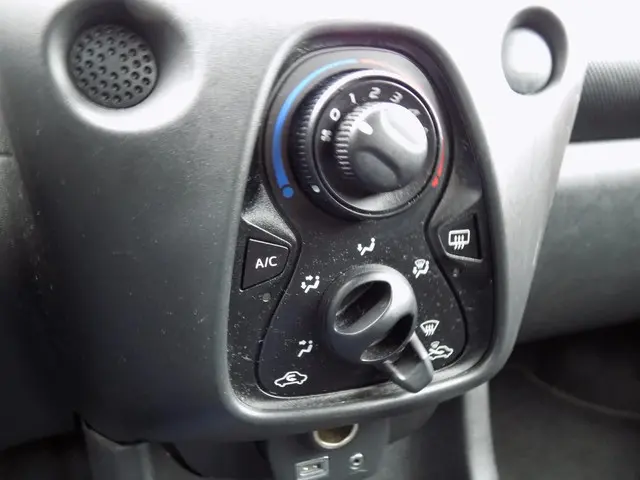 Toyota Aygo 1.0 VVT-i x-fun Airco 2017 Benzine 10