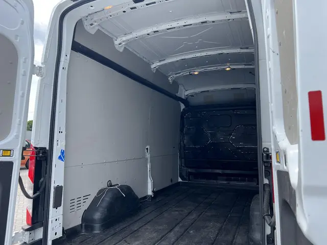 Ford Transit 350 2.0 TDCI L3H2 Trend 2023 Diesel 10