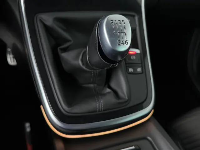 Renault Scénic 1.3 TCe 140 Bose 2020 Benzine 52