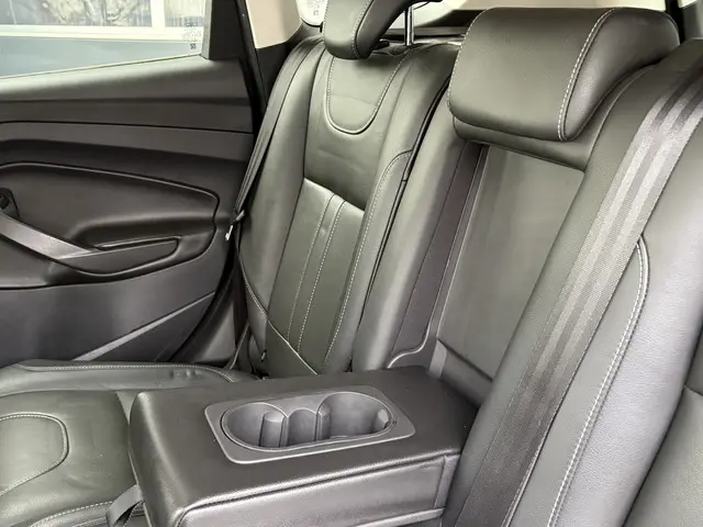 Ford Kuga 1.5 Titanium 2015 Benzine 30