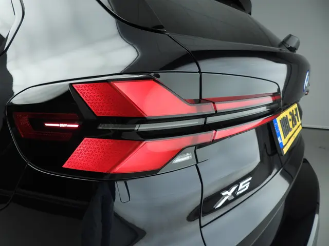 BMW X5 xDrive50e 2025 Hybride Benzine 48