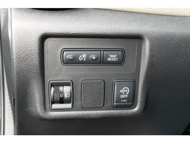 Nissan Micra 0.9 IG-T Business Edition 2018 Benzine 38