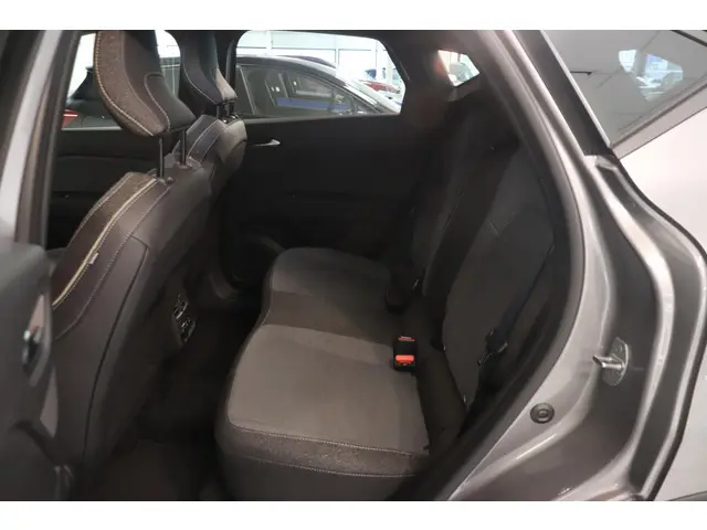 Renault Captur 1.0 TCe 90 techno 2024 Benzine 8