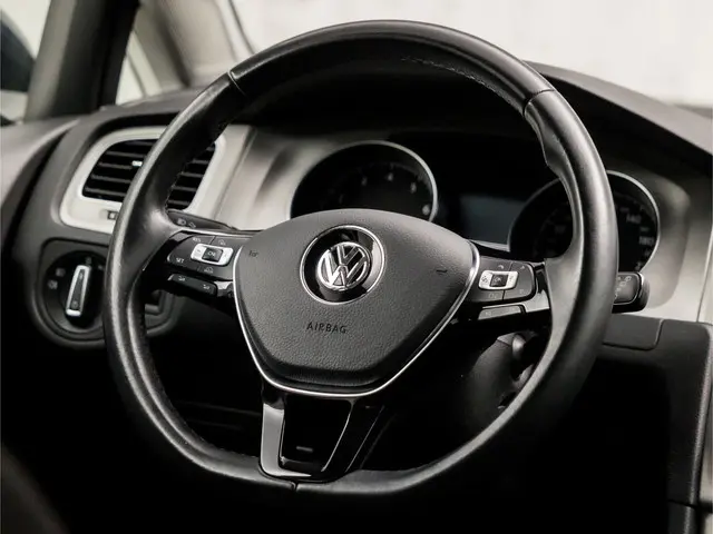 Volkswagen Golf 1.0 TSI Sportline 2015 Benzine 18