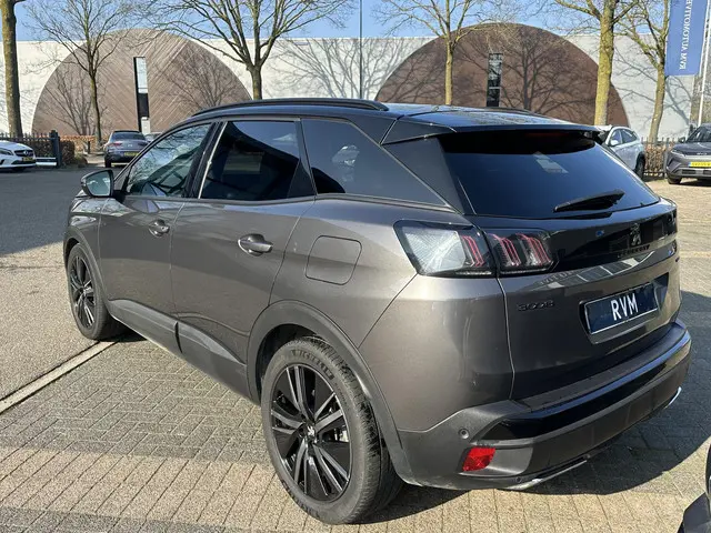 Peugeot 3008 1.6 HYbrid 225 GT 2023 Hybride Benzine 7