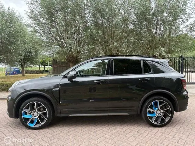 Lynk & Co 01 1.5 Black 2022 Hybride Benzine 8
