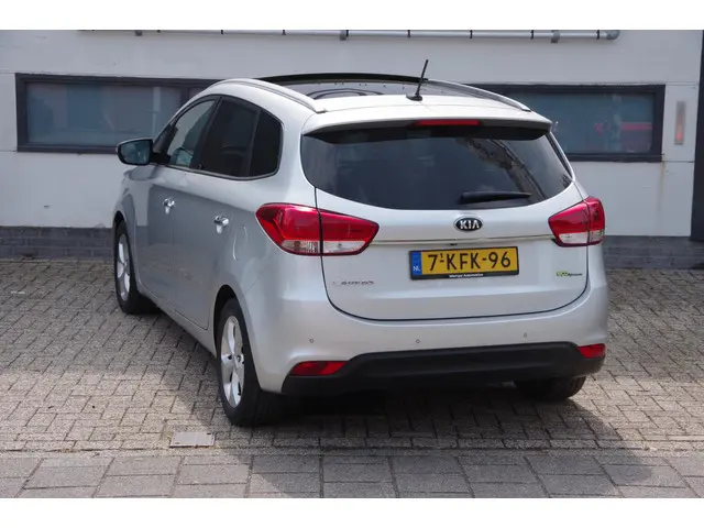 Kia Carens 1.6 GDi Business Pack 2013 Benzine 26