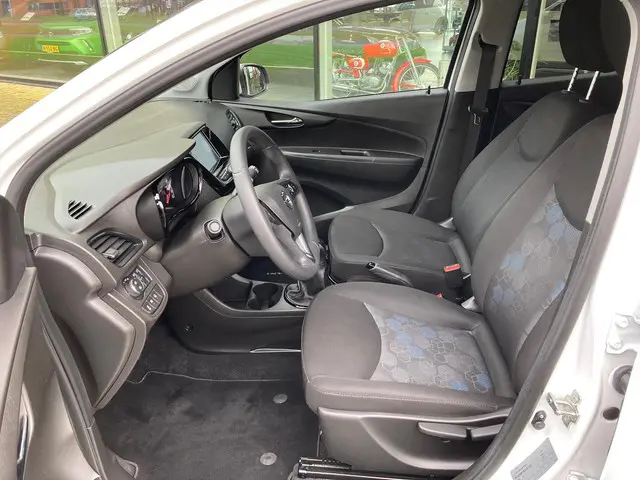 Opel KARL 1.0 Start/Stop 75pk 2018 Benzine 4
