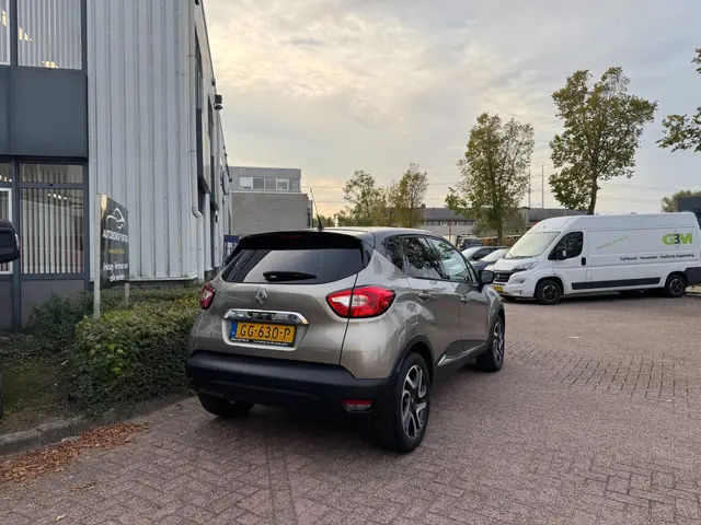 Renault Captur 0.9 TCe Dynamique 2015 Benzine 4