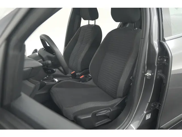 Peugeot 2008 PureTech 130 Active 2023 Benzine 25
