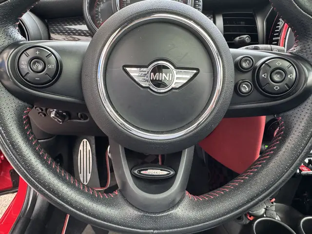 MINI Cooper Mini 2.0 John Works Chili 2016 Benzine 21