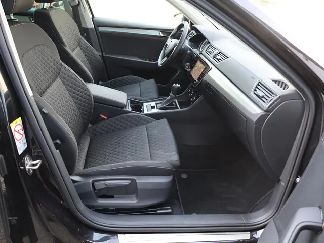 Škoda Superb Combi iV 1.4 TSI PHEV 2020 Hybride Benzine 25