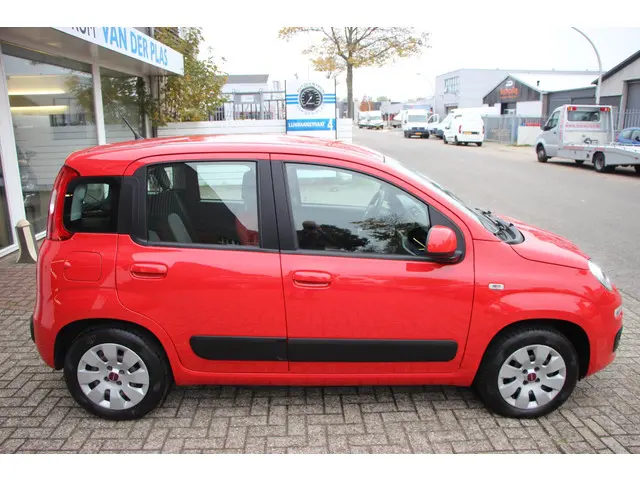 Fiat Panda 0.9 TwinAir Lounge 2017 Benzine 15