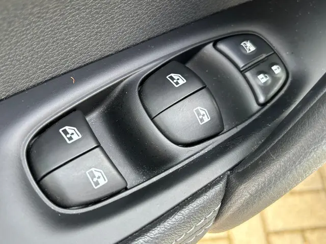 Nissan QASHQAI DIG-T 160 DCT N-Connecta 2019 Benzine 40