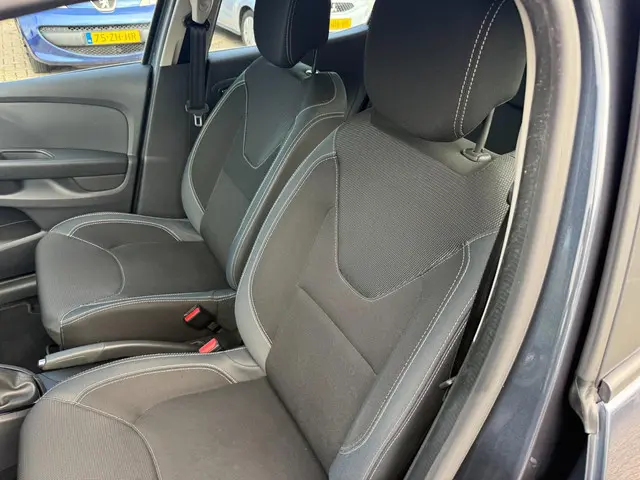 Renault Clio 0.9 TCe Zen 2017 Benzine 10