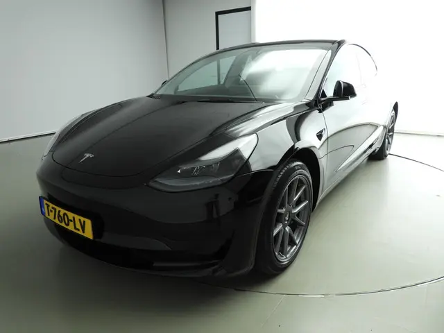 Tesla Model 3 Standard RWD Plus 60 kWh 2023 Elektrisch 27
