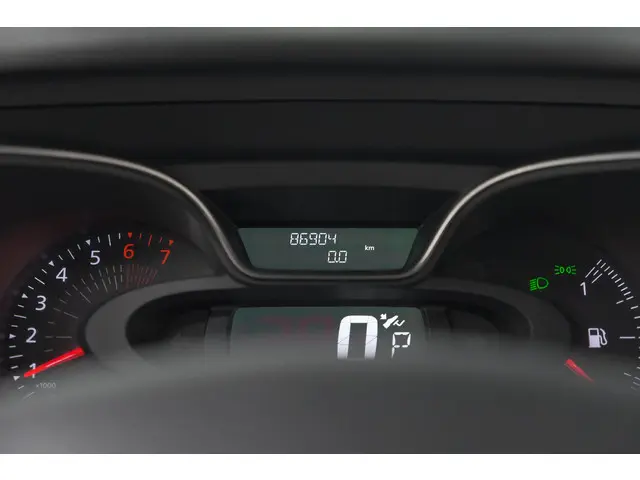 Renault Captur TCe 120 EDC Initiale Paris 2017 Benzine 44