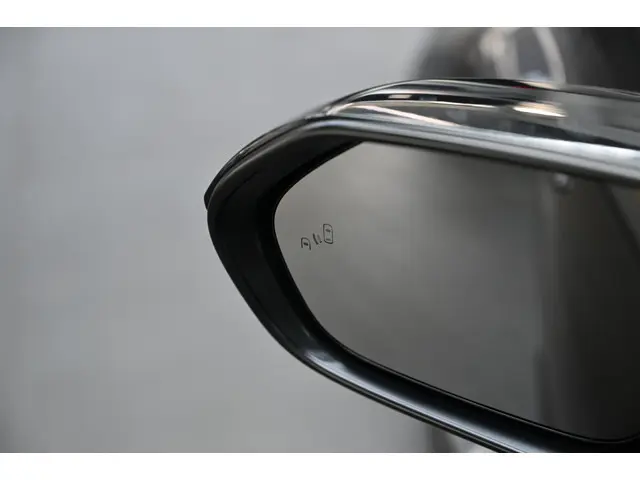Mazda 2 Hybrid 116 automaat Select 2023 Hybride Benzine 28