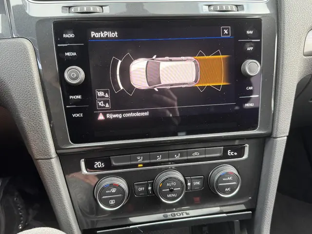 Volkswagen e-Golf E-DITION 2020 Elektrisch 25