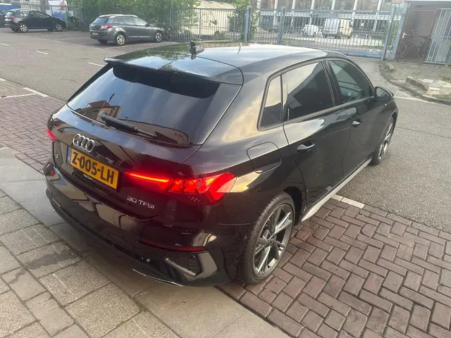 Audi A3 SPORTBACK 30 TFSI S edition 2024 Hybride Benzine 5