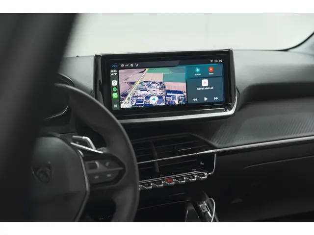 Peugeot 208 Hybrid 100 e-DCS6 Allure 2024 Benzine 58