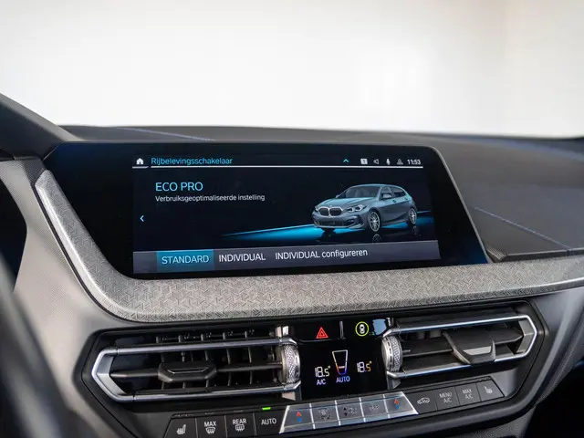 BMW 1 Serie 116i 2021 Benzine 21