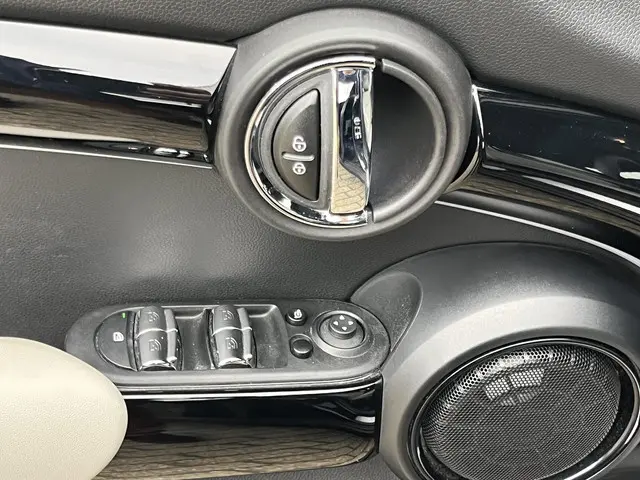 MINI Cooper Mini 1.5 Classic 2023 Benzine 13