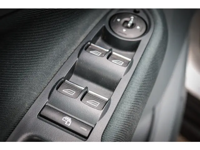 Ford C-MAX 1.6 EcoBoost Titanium 2012 Benzine 12