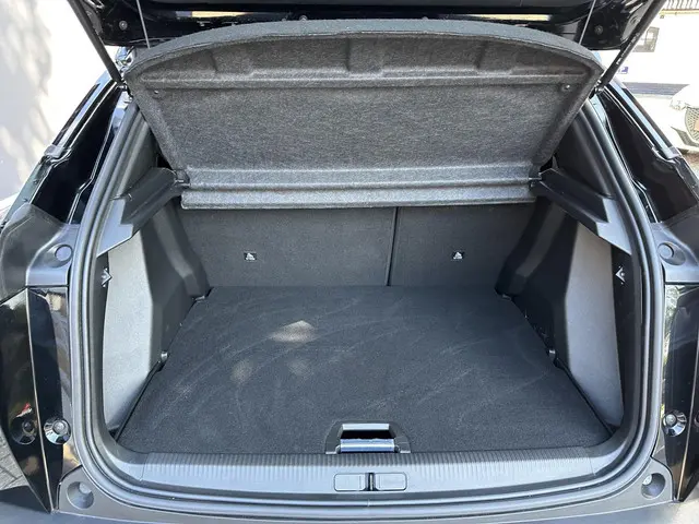 Peugeot e-2008 EV GT 2022 Elektrisch 39