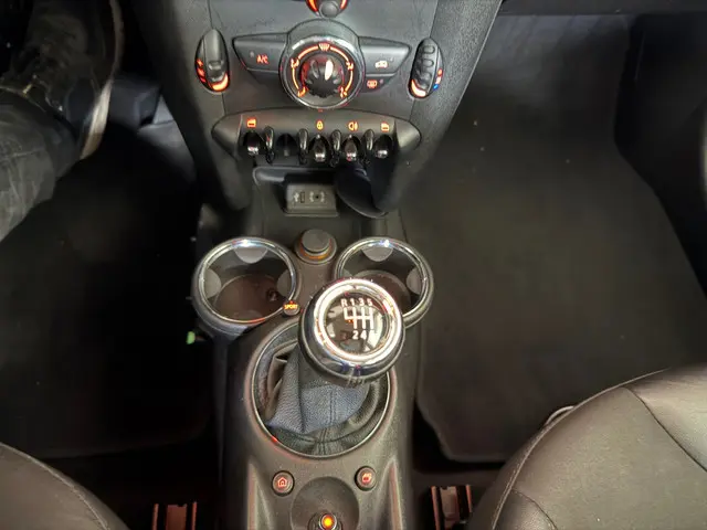 MINI One Mini 1.6 Chili Airco, LMV, Navigatie 2014 Benzine 16
