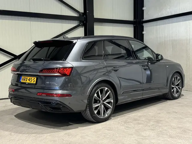 Audi Q7 55 TFSIe quattro S-LINE 2020 Hybride Benzine 31