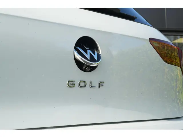 Volkswagen Golf 1.5 TSI Style 2022 Benzine 12