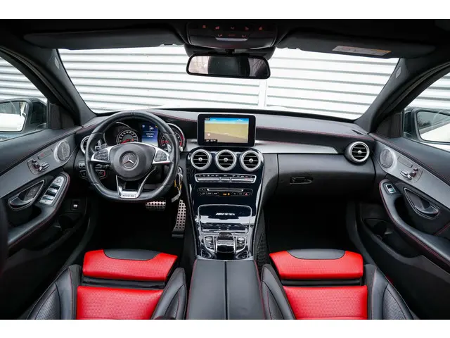 Mercedes-Benz C-Klasse 2