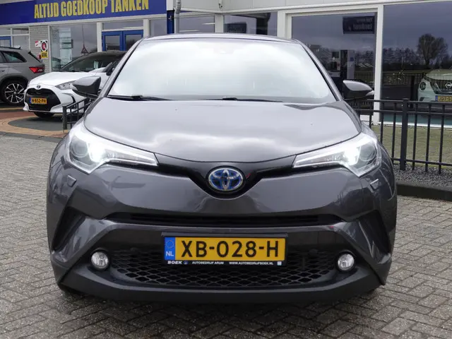 Toyota C-HR 1.8 Hybrid Dynamic 2018 Hybride Benzine 12