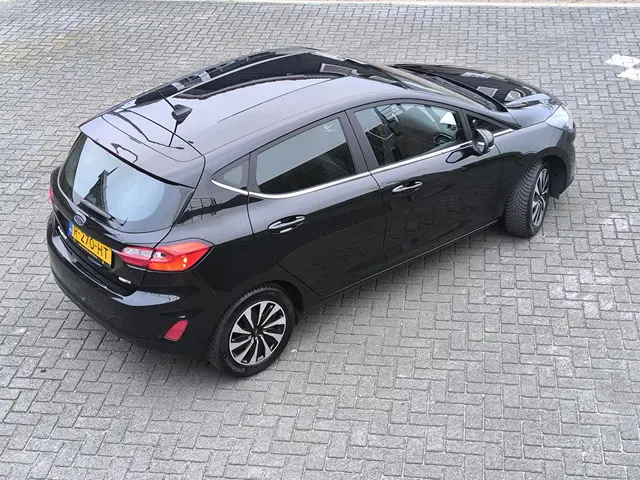 Ford Fiesta 1.0 EcoBoost Hybrid Titanium 2022 Benzine 11