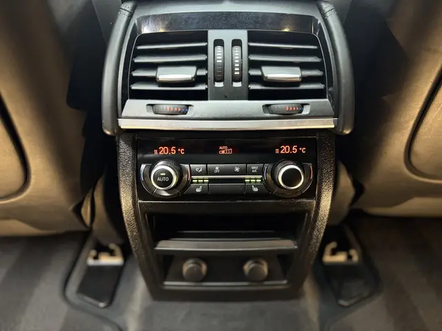 BMW X5 M 2017 Benzine 33