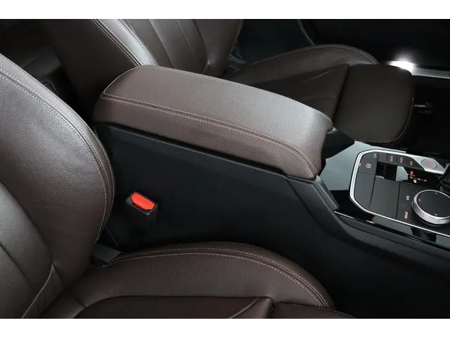 BMW 1 Serie 118i High Executive 2021 Benzine 49