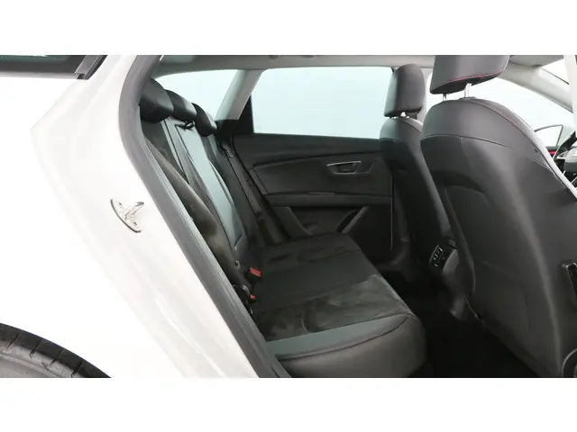 SEAT Leon ST 1.4 EcoTSI 150pk FR DSG 2017 Benzine 36