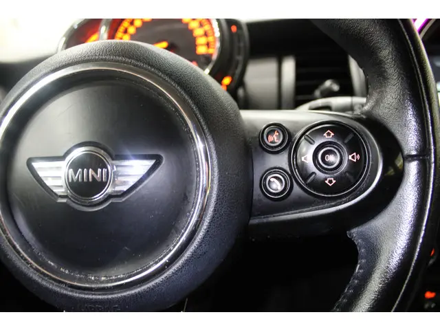 MINI One Mini 1.2 Business 2017 Benzine 15
